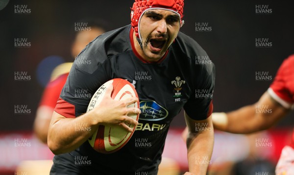 171118 - Wales v Tonga, Under Armour Series 2018 - Cory Hill of Wales races in to score try