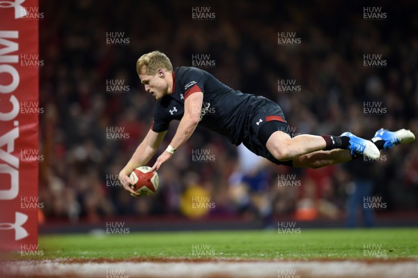 171118 - Wales v Tonga - Under Armour Series -  Aled Davies of Wales scores a try