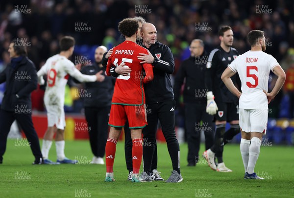 211123 - Wales v Turkey - UEFA Euro 2024 Qualifier - Ethan Ampadu and Wales Manager Rob Page