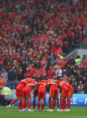 050622 -  Wales v Ukraine, World Cup Qualifying Play Off Final - The Wales team huddle up just before kick off