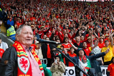 050622 -  Wales v Ukraine, World Cup Qualifying Play Off Final - Dafydd Iwan sings Yma o Hyd before the match