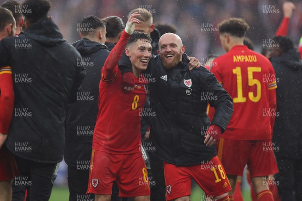 050622 -  Wales v Ukraine, World Cup Qualifying Play Off Final - Harry Wilson of Wales and Jonny Williams of Wales celebrate as Wales reach the World Cup Finals