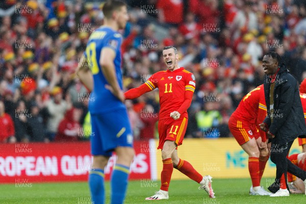 050622 -  Wales v Ukraine, World Cup Qualifying Play Off Final - Gareth Bale of Wales celebrates after the final whistle