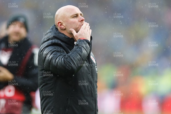 050622 -  Wales v Ukraine, World Cup Qualifying Play Off Final - Wales head coach Rob Page celebrates after the final whistle