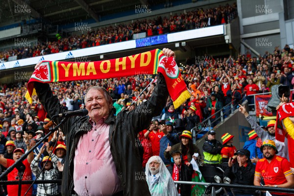 050622 -  Wales v Ukraine, World Cup Qualifying Play Off Final - Dafydd Iwan sings Yma o Hyd