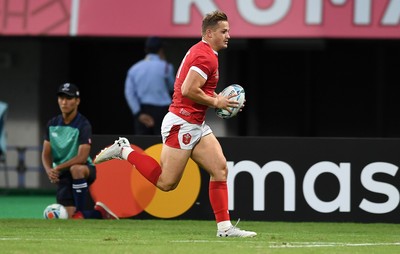 131019 - Wales v Uruguay - Rugby World Cup - Pool D - Hallam Amos of Wales runs in to score a try which was disallowed