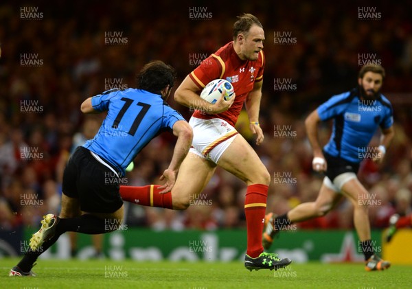 200915 - Wales v Uruguay - Rugby World Cup 2015 -Cory Allen of Wales runs in to score his second try