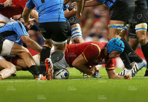 200915 - Wales v Uruguay - Rugby World Cup 2015 - Justin Tipuric of Wales try is disallowed