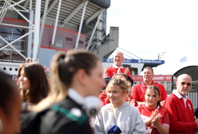 260926 - Wales Women v USA Women - Vodafone Wales WXV Series - Fans welcome the team to the stadium