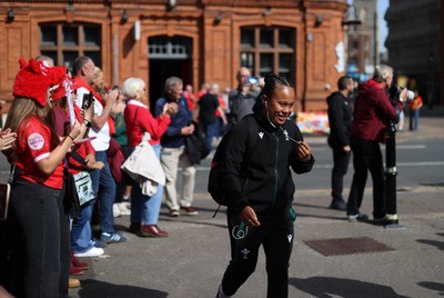 260926 - Wales Women v USA Women - Vodafone Wales WXV Series - Fans welcome the team to the stadium