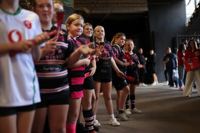 260926 - Wales Women v USA Women - Vodafone Wales WXV Series - Fans welcome the team to the stadium