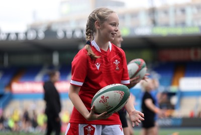 260926 - Wales Women v USA Women - Vodafone Wales WXV Series - Wales fans