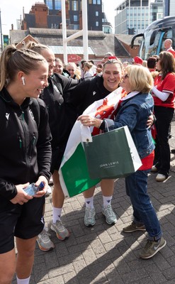 260926 Wales v USA, Vodafone Wales WXV Series -  The Wales squad make their way to the stadium from the hotel