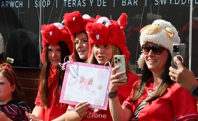 260926 Wales v USA, Vodafone Wales WXV Series -  Wales fans as the team make their way to the stadium