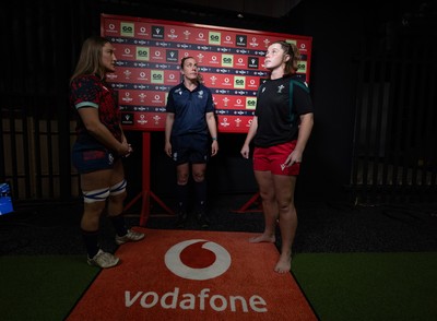 260926 Wales v USA, Vodafone Wales WXV Series - USA co-captain Georgie Perris-Redding, referee Amber McLachlan, and Wales co-captain Kate Williams at the coin toss