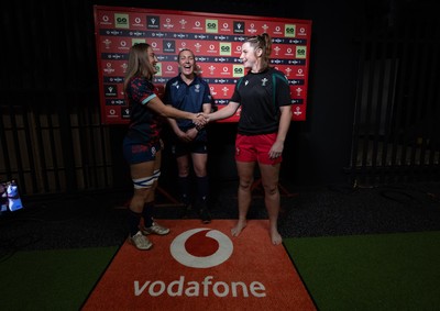 260926 Wales v USA, Vodafone Wales WXV Series - USA co-captain Georgie Perris-Redding, referee Amber McLachlan, and Wales co-captain Kate Williams at the coin toss