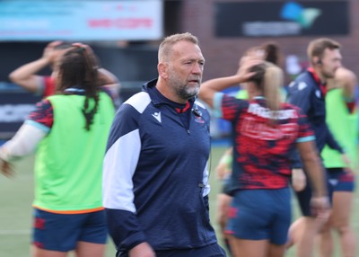 260926 Wales v USA, Vodafone Wales WXV Series - USA assistant coach Jon Humphreys during warm up