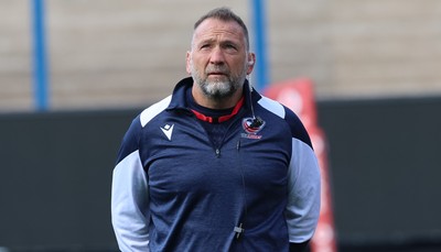 260926 Wales v USA, Vodafone Wales WXV Series - USA assistant coach Jon Humphreys during warm up