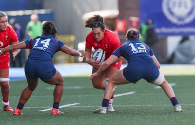 260926 Wales v USA, Vodafone Wales WXV Series - Courtney Keight of Wales charges forward