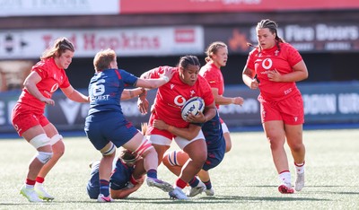 260926 Wales v USA, Vodafone Wales WXV Series - Sisilia Tuipulotu of Wales charges forward
