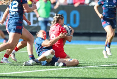 260926 Wales v USA, Vodafone Wales WXV Series - Keira Bevan of Wales races in to score try