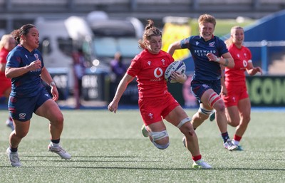 260926 Wales v USA, Vodafone Wales WXV Series - Kate Williams of Wales breaks away