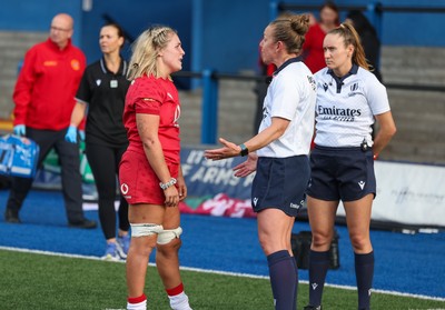 260926 Wales v USA, Vodafone Wales WXV Series - Wales co-captain Alex Callender speaks to referee Amber McLachlan at the end of the match