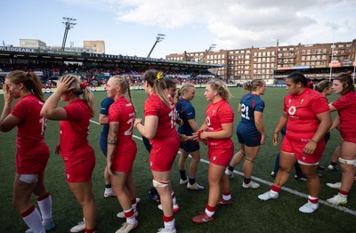 260926 Wales v USA, Vodafone Wales WXV Series - Players shake hands at the end of the match