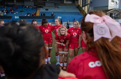 260926 Wales v USA, Vodafone Wales WXV Series - Wales players huddle up at the end of the match