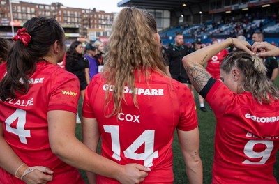 260926 Wales v USA, Vodafone Wales WXV Series - Wales players huddle up at the end of the match