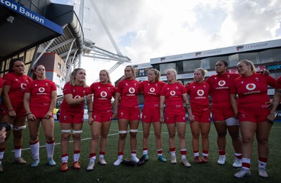 260926 Wales v USA, Vodafone Wales WXV Series - Wales players at the end of the match