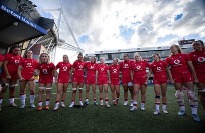 260926 Wales v USA, Vodafone Wales WXV Series - Wales players at the end of the match