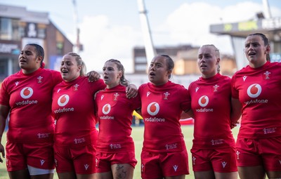 260926 Wales v USA, Vodafone Wales WXV Series - Sisilia Tuipulotu of Wales, Kelsey Jones of Wales, Keira Bevan of Wales, Jenna De Vera of Wales, Nikita Prothero of Wales and Branwen Metcalfe of Wales during the anthems