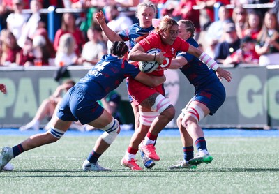 260926 Wales v USA, Vodafone Wales WXV Series - Georgia Evans of Wales takes on Hallie Taufoou of USA and Rachel Ehrecke of USA