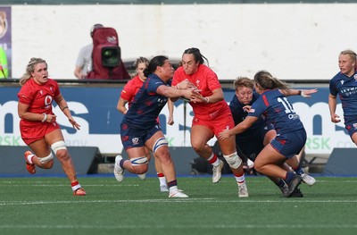 260926 Wales v USA, Vodafone Wales WXV Series - Courtney Keight of Wales breaks away