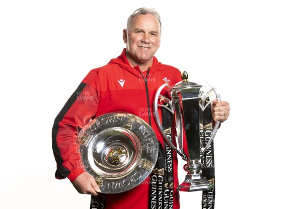 270321 - Wales Rugby Team Presented with Guinness Six Nations Trophy -  Wayne Pivac with the trophy and triple crown