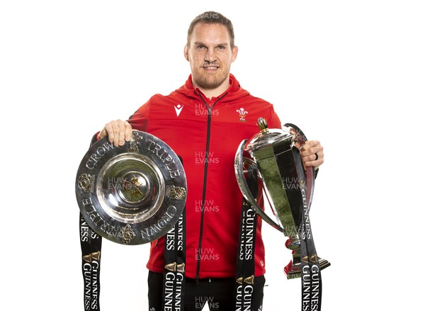 270321 - Wales Rugby Team Presented with Guinness Six Nations Trophy -  Gethin Jenkins with the trophy and the triple crown