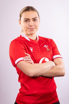 070323 - Wales Women 6 Nations Squad Portraits - Amelia Tutt