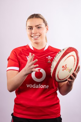 070323 - Wales Women 6 Nations Squad Portraits - Amelia Tutt