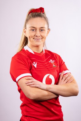 070323 - Wales Women 6 Nations Squad Portraits - Hannah Jones