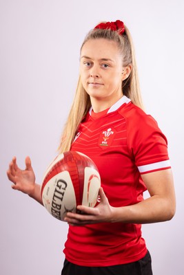 070323 - Wales Women 6 Nations Squad Portraits - Hannah Jones