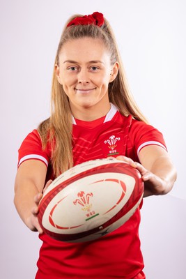 070323 - Wales Women 6 Nations Squad Portraits - Hannah Jones