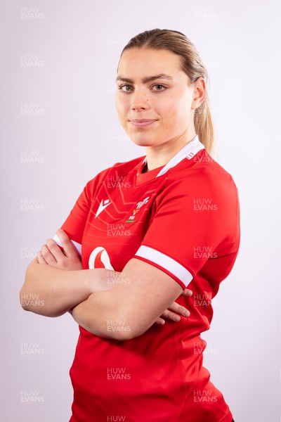 070323 - Wales Women 6 Nations Squad Portraits - Amelia Tutt