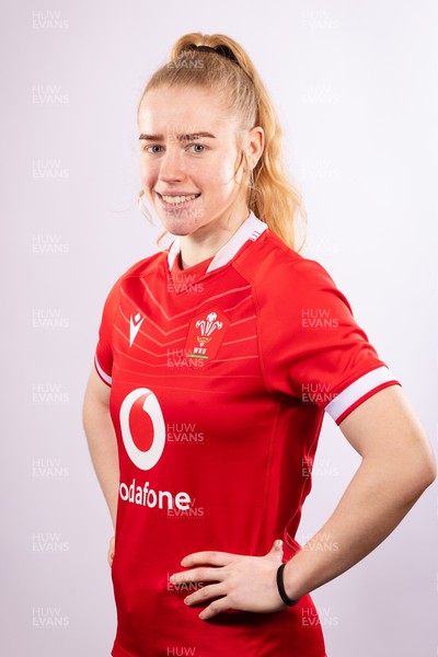 070323 - Wales Women 6 Nations Squad Portraits - Catherine Richards