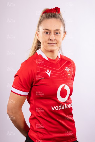 070323 - Wales Women 6 Nations Squad Portraits - Hannah Jones