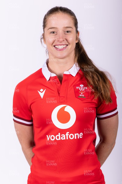110324 - Wales Women Rugby 6 Nations Squad Portraits - Lisa Neumann