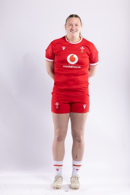 170325 Wales Women 6 Nations Rugby Squad Portraits - Alaw Pyrs