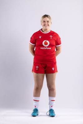 170325 Wales Women 6 Nations Rugby Squad Portraits - Alex Callender