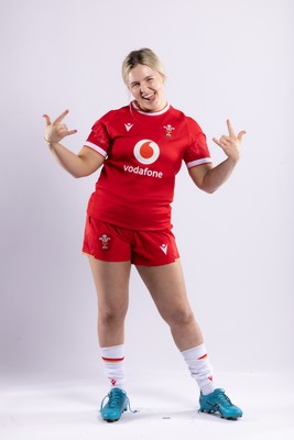 170325 Wales Women 6 Nations Rugby Squad Portraits - Alex Callender