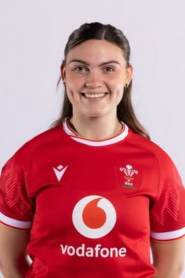 170325 Wales Women 6 Nations Rugby Squad Portraits - Bryonie King